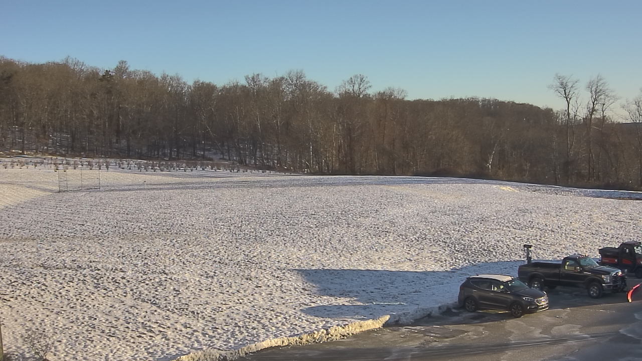 Thumbnail for current weather camera view from Marvelwood School in Kent, Connecticut