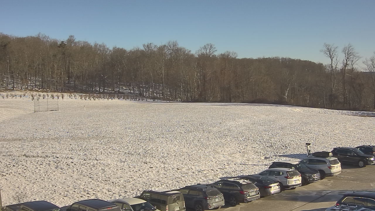 Thumbnail for current weather camera view from Marvelwood School in Kent, Connecticut