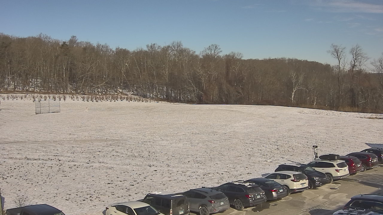 Thumbnail for current weather camera view from Marvelwood School in Kent, Connecticut