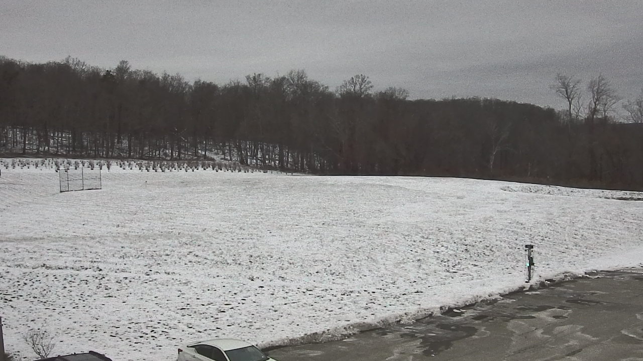 Thumbnail for current weather camera view from Marvelwood School in Kent, Connecticut
