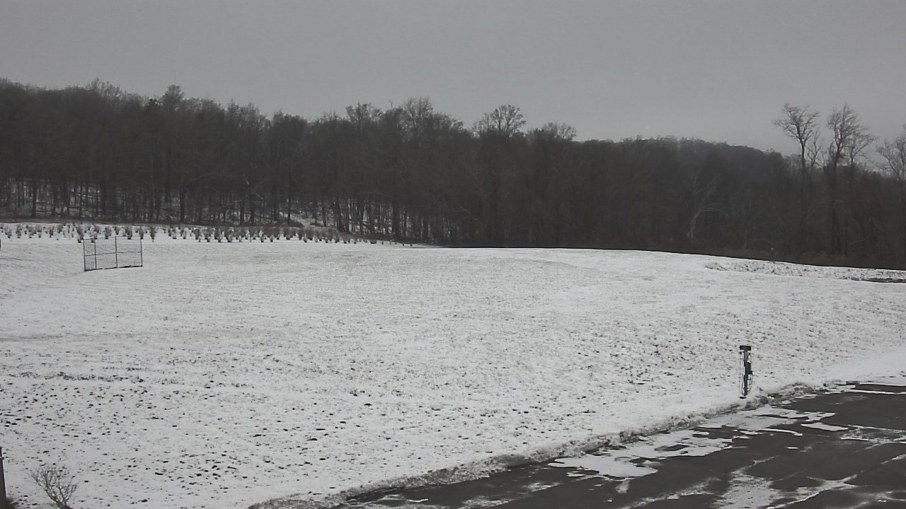 Thumbnail for current weather camera view from Marvelwood School in Kent, Connecticut