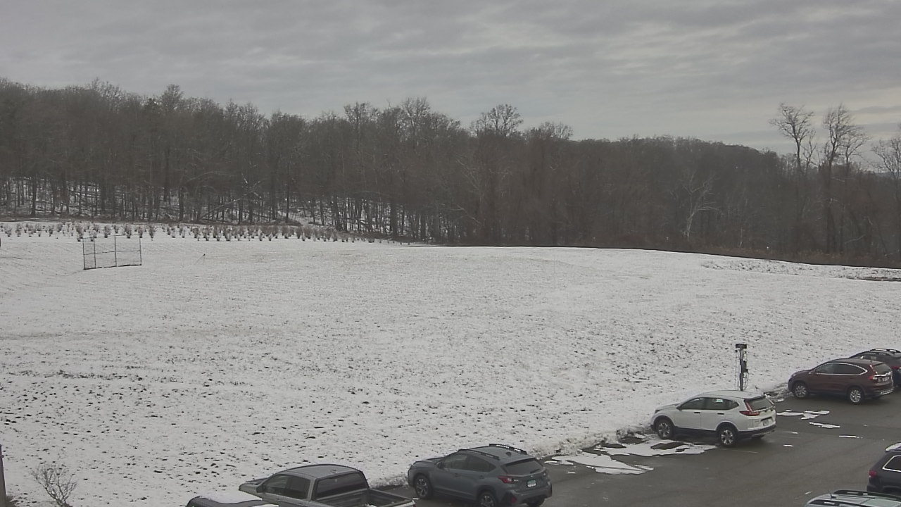 Thumbnail for current weather camera view from Marvelwood School in Kent, Connecticut