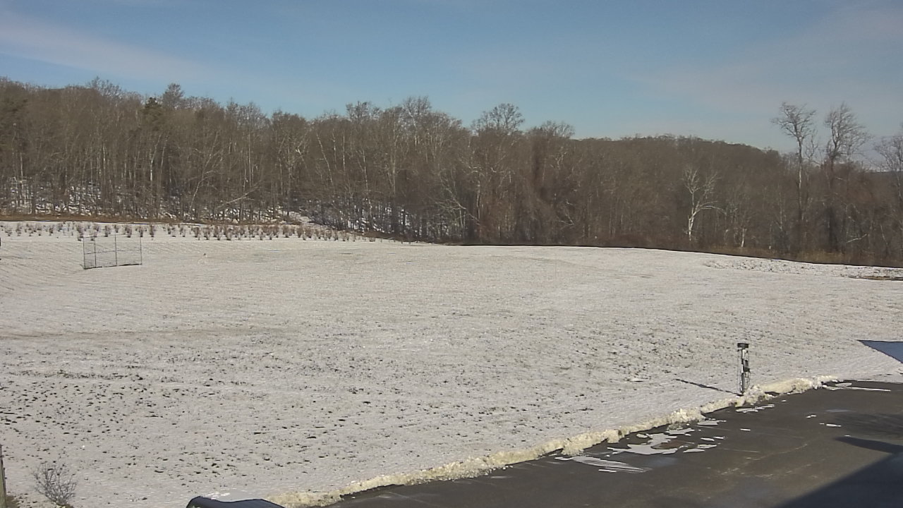 Thumbnail for current weather camera view from Marvelwood School in Kent, Connecticut
