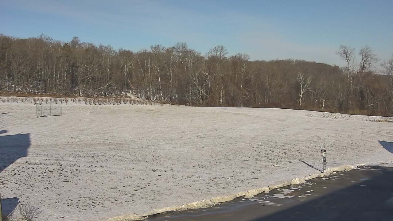 Thumbnail for current weather camera view from Marvelwood School in Kent, Connecticut