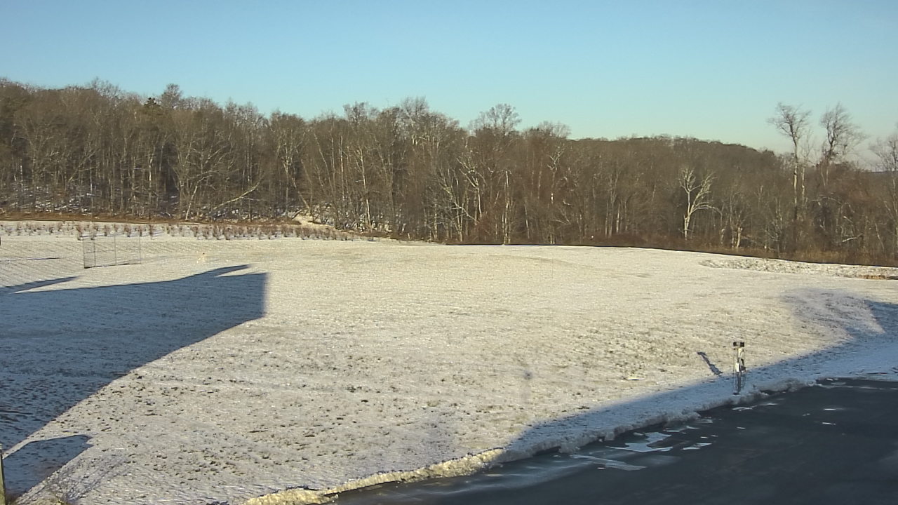 Thumbnail for current weather camera view from Marvelwood School in Kent, Connecticut