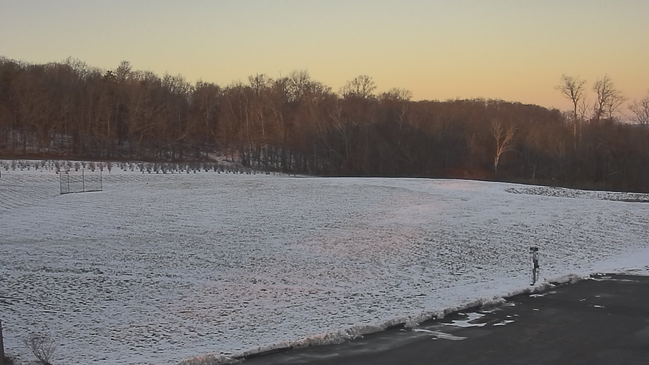 Thumbnail for current weather camera view from Marvelwood School in Kent, Connecticut