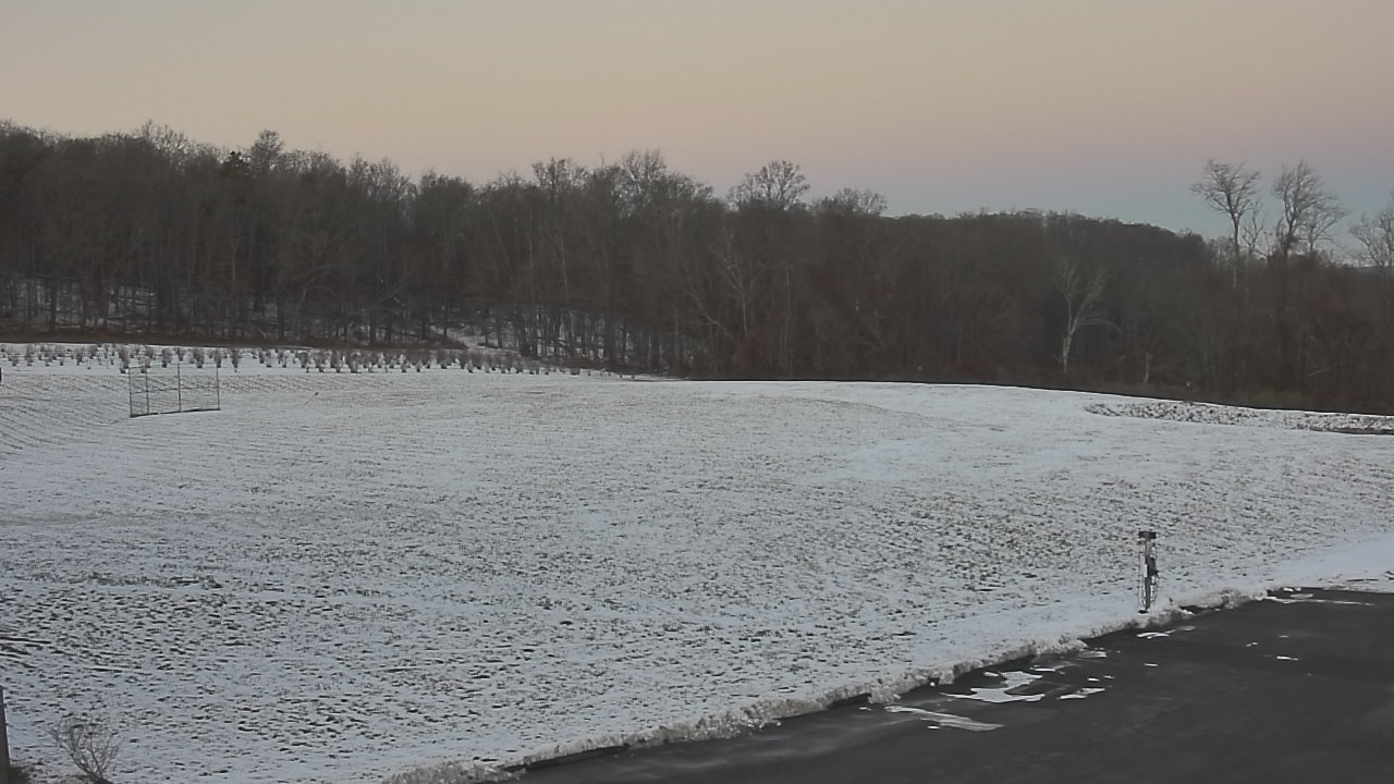 Thumbnail for current weather camera view from Marvelwood School in Kent, Connecticut