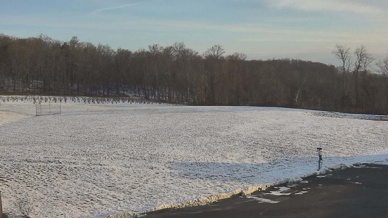 Thumbnail for current weather camera view from Marvelwood School in Kent, Connecticut