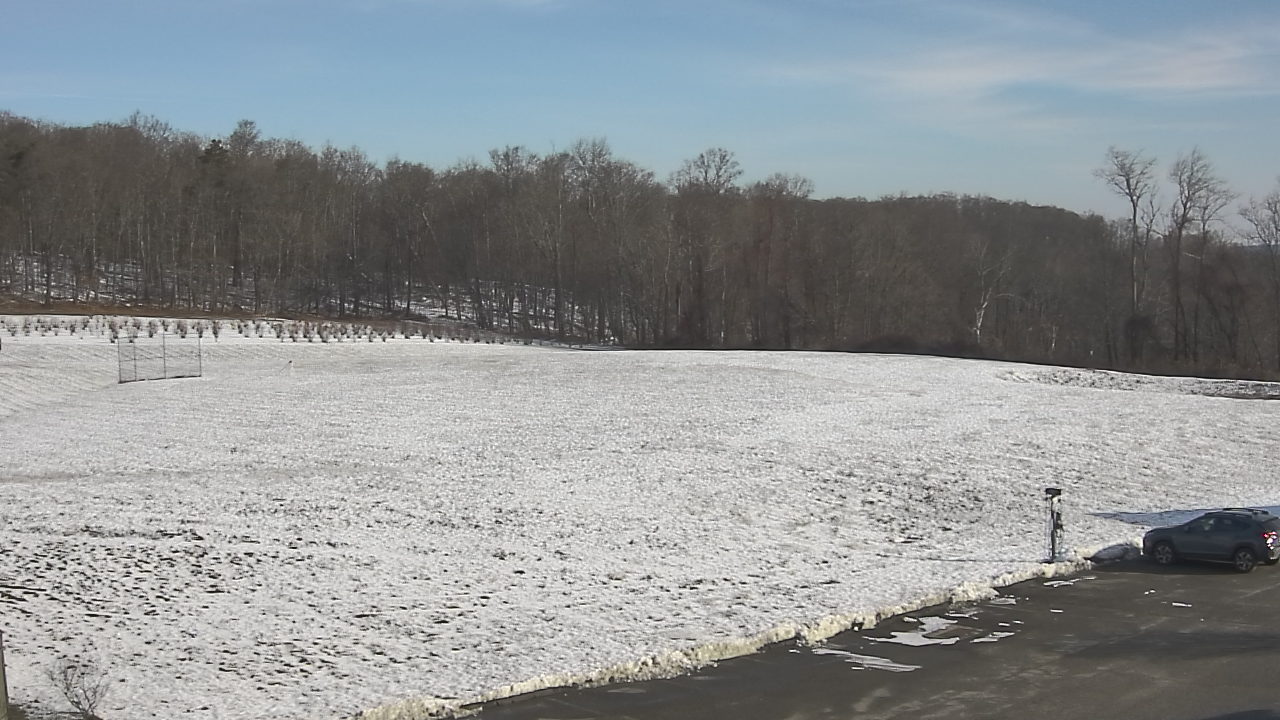 Thumbnail for current weather camera view from Marvelwood School in Kent, Connecticut