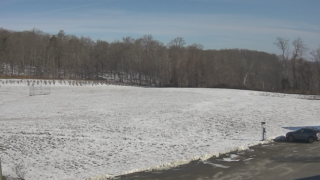 Thumbnail for current weather camera view from Marvelwood School in Kent, Connecticut