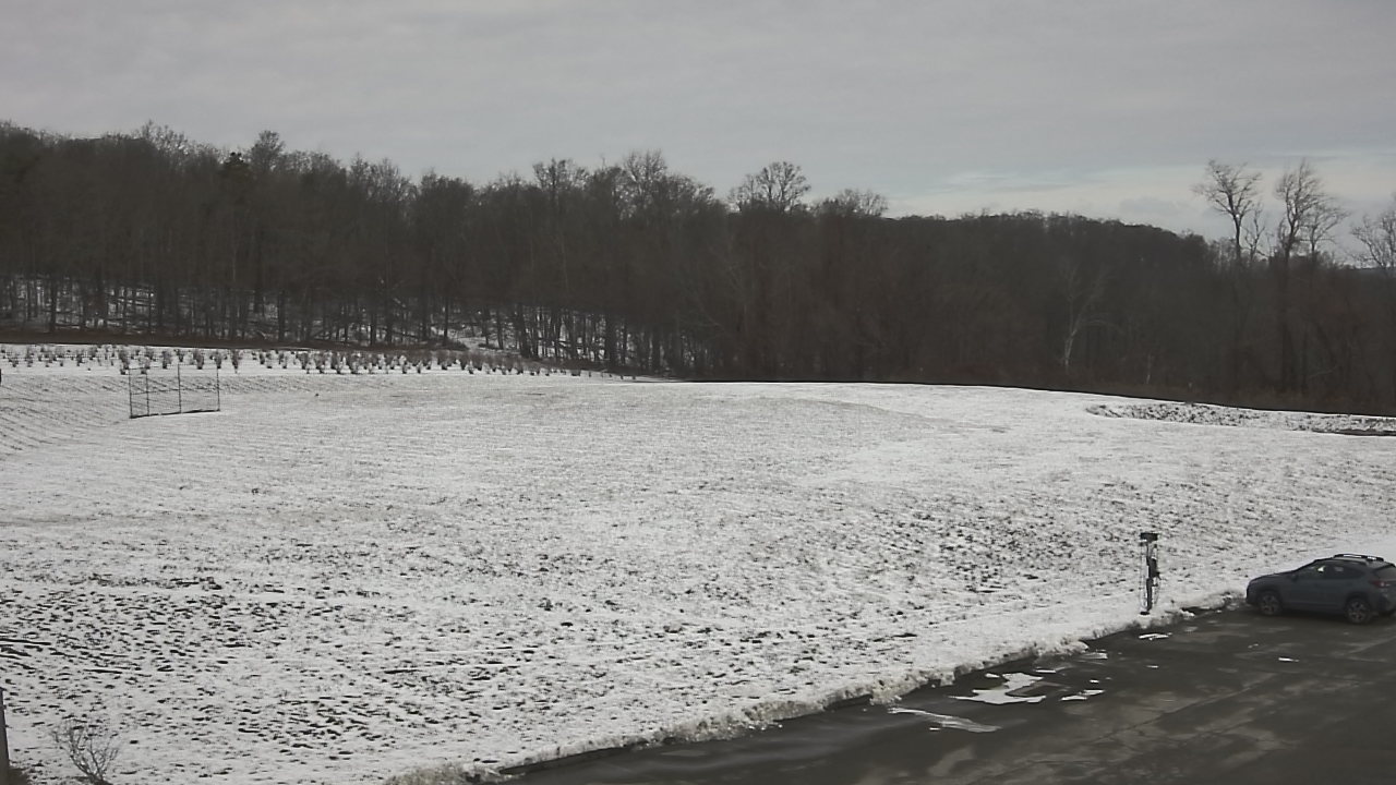 Thumbnail for current weather camera view from Marvelwood School in Kent, Connecticut