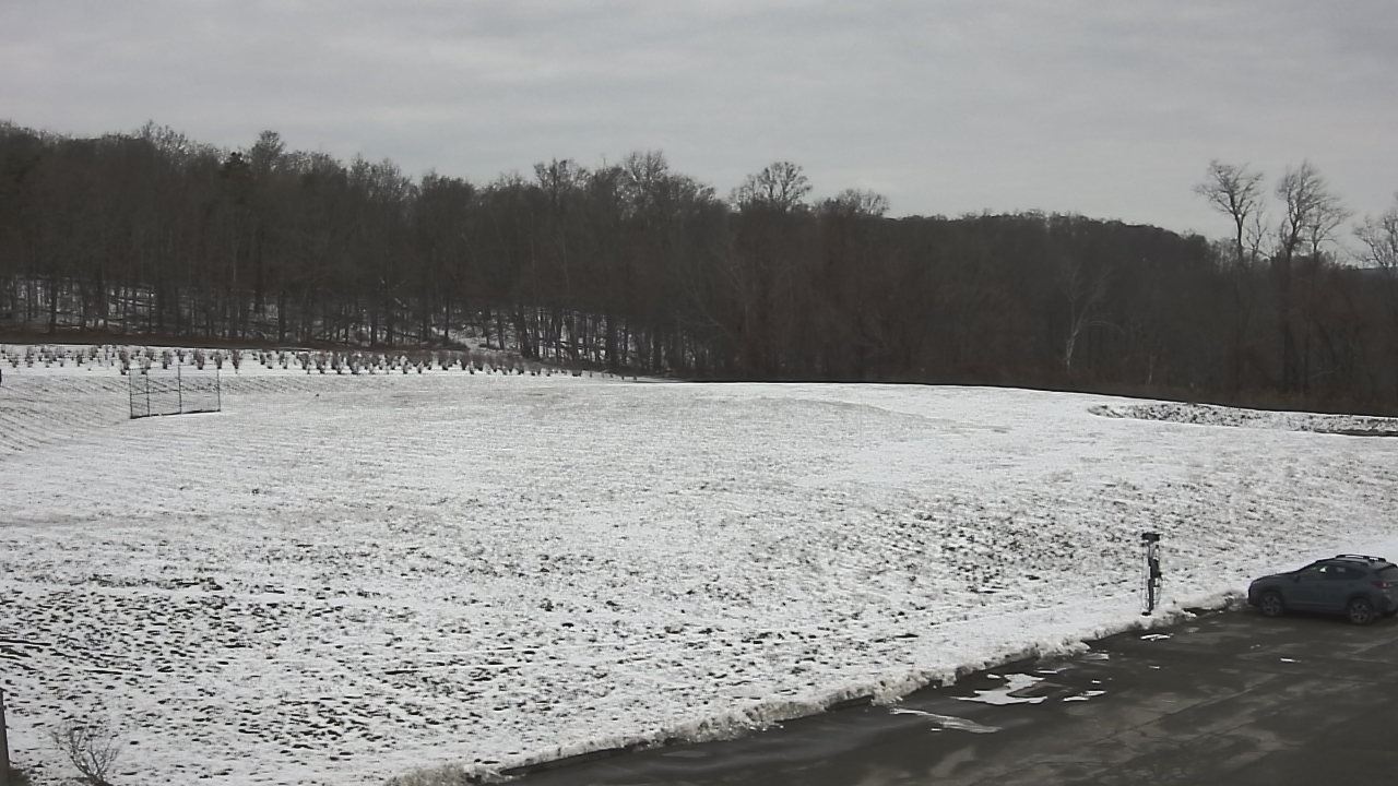 Thumbnail for current weather camera view from Marvelwood School in Kent, Connecticut