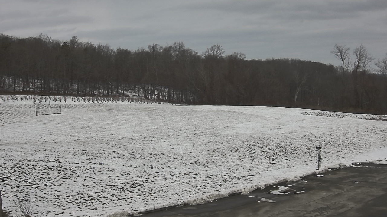 Thumbnail for current weather camera view from Marvelwood School in Kent, Connecticut