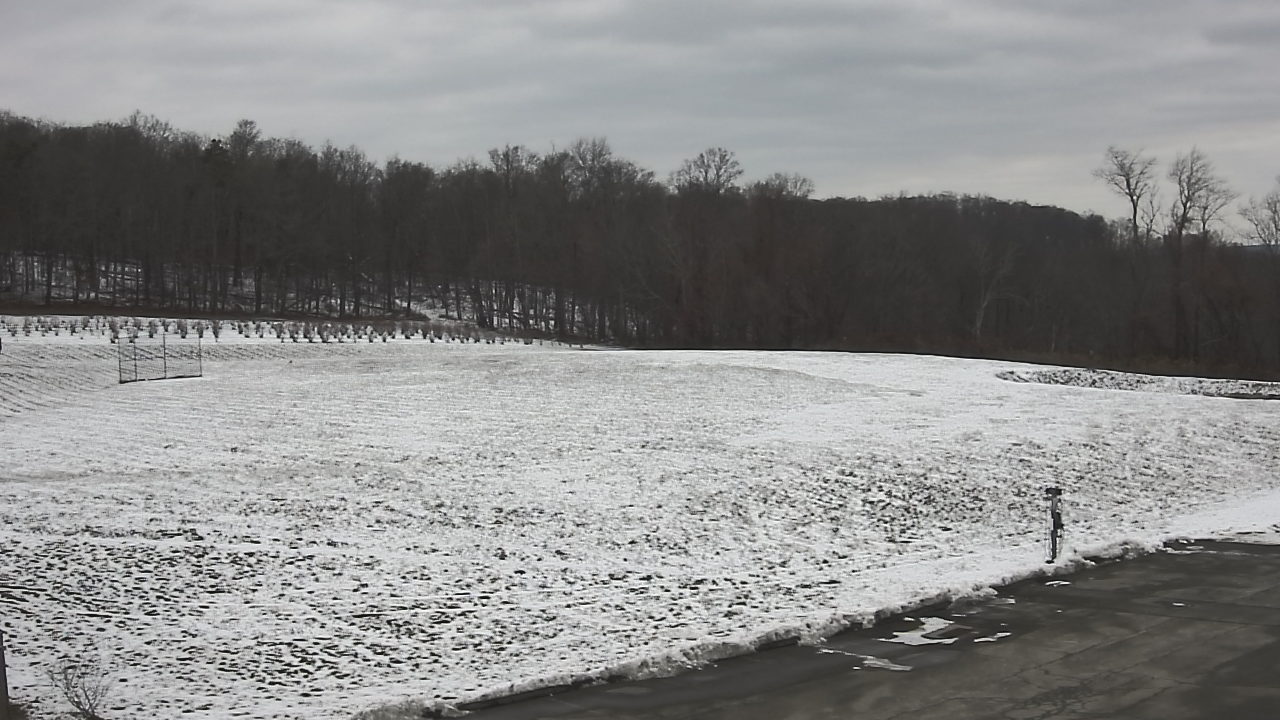 Thumbnail for current weather camera view from Marvelwood School in Kent, Connecticut