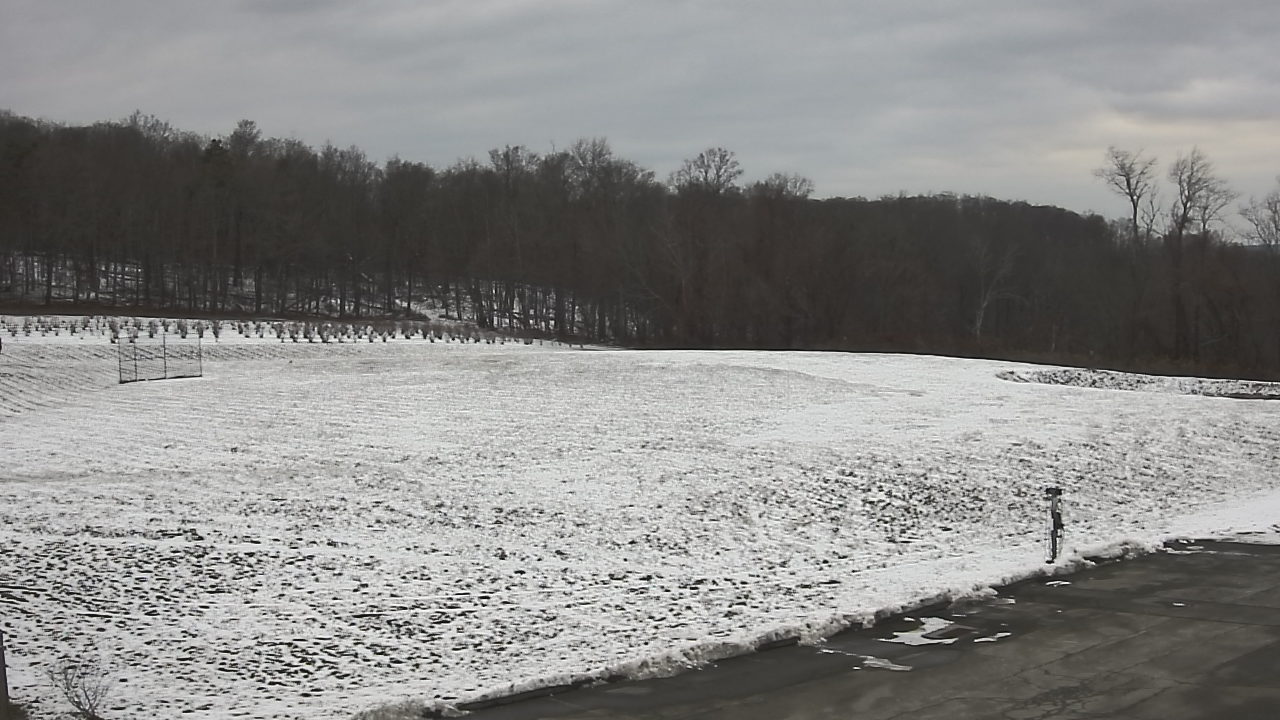 Thumbnail for current weather camera view from Marvelwood School in Kent, Connecticut