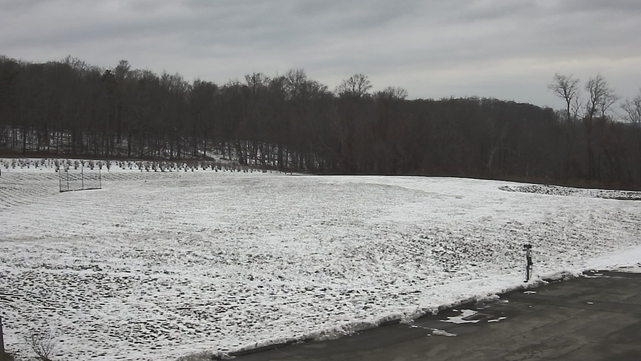 Thumbnail for current weather camera view from Marvelwood School in Kent, Connecticut