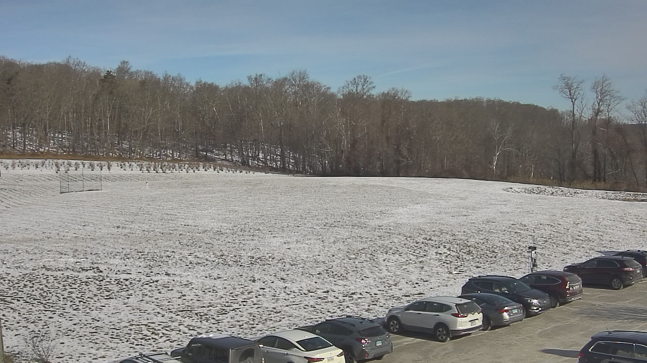 Thumbnail for current weather camera view from Marvelwood School in Kent, Connecticut