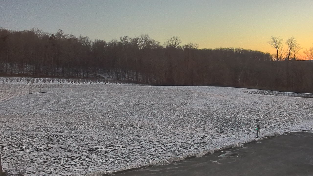 Thumbnail for current weather camera view from Marvelwood School in Kent, Connecticut