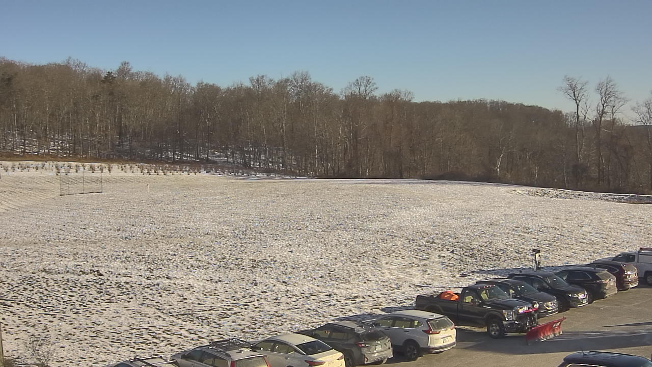 Thumbnail for current weather camera view from Marvelwood School in Kent, Connecticut