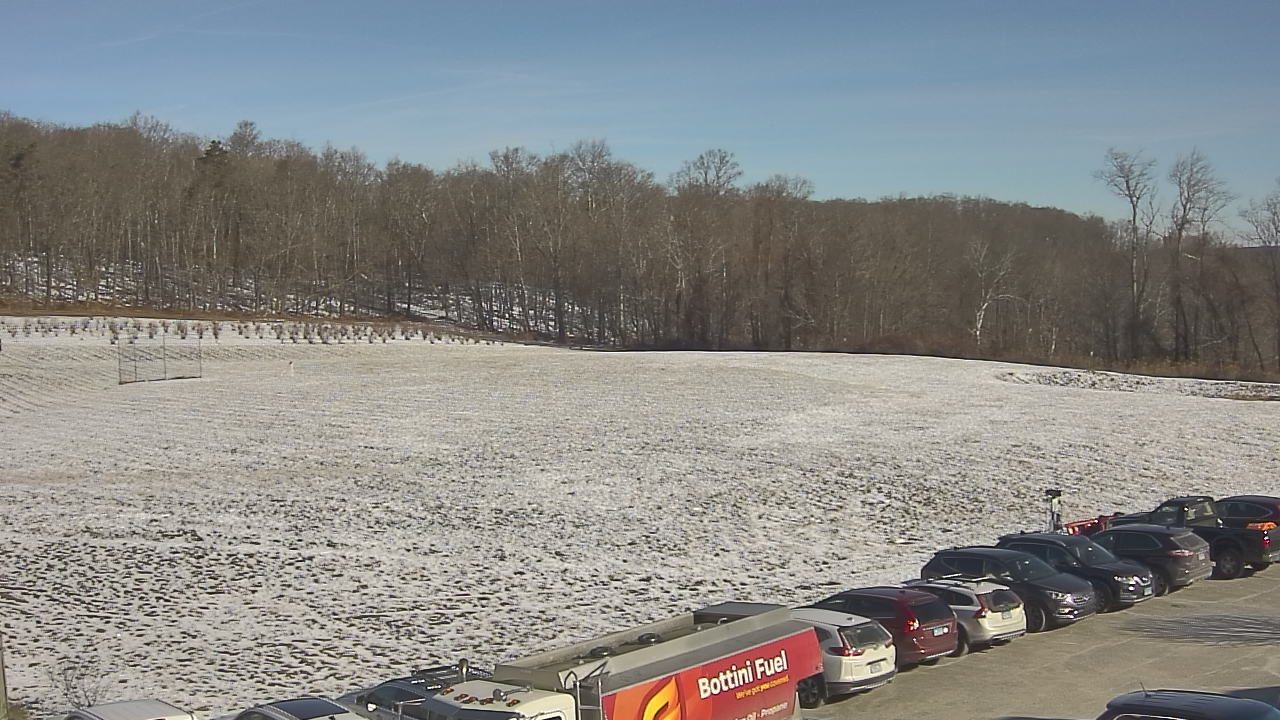 Thumbnail for current weather camera view from Marvelwood School in Kent, Connecticut