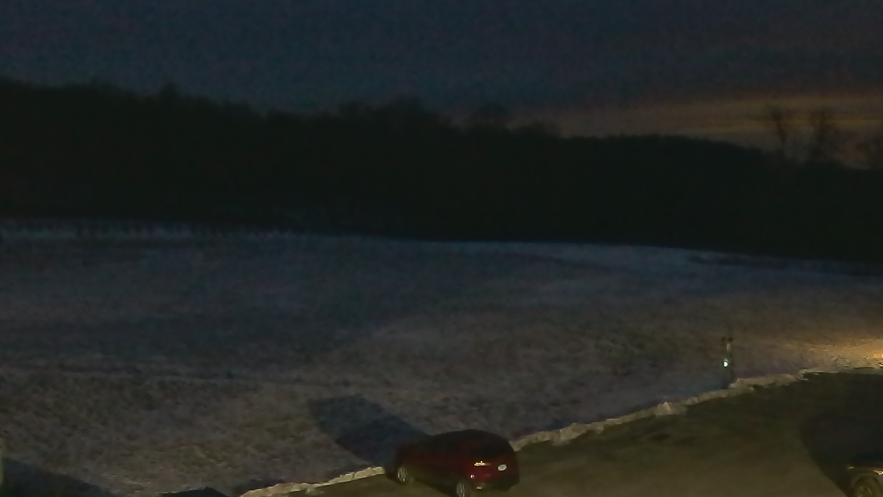 Thumbnail for current weather camera view from Marvelwood School in Kent, Connecticut