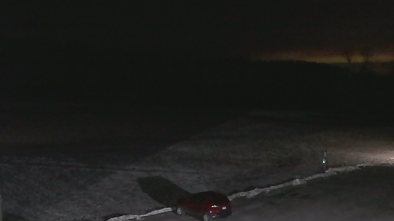 Thumbnail for current weather camera view from Marvelwood School in Kent, Connecticut