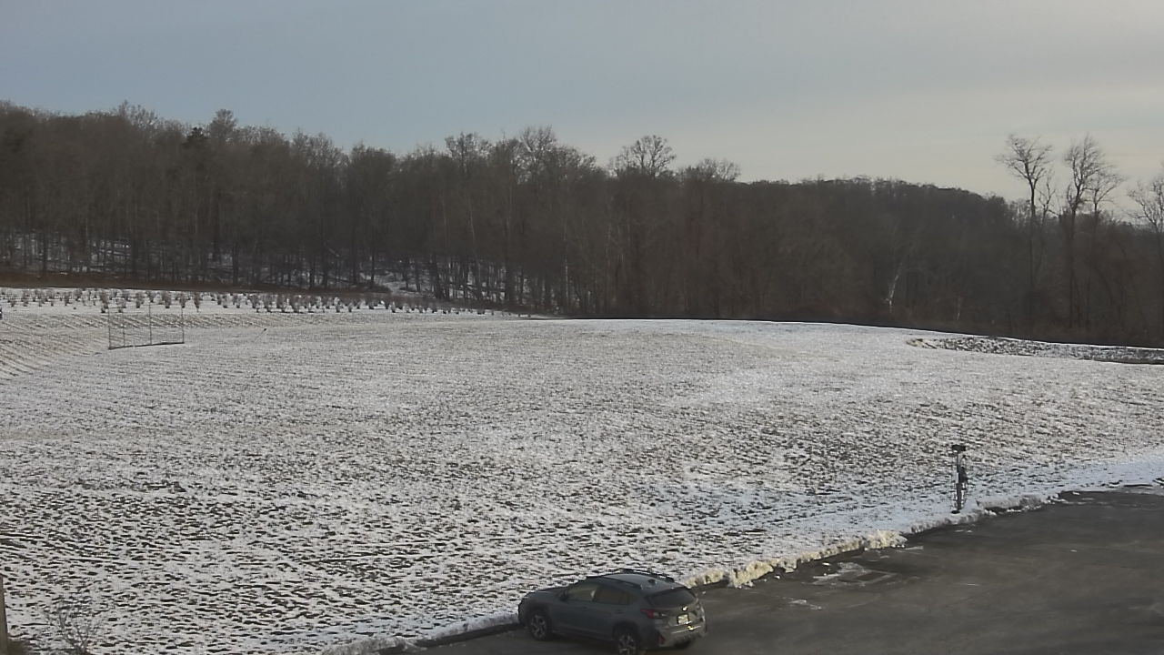 Thumbnail for current weather camera view from Marvelwood School in Kent, Connecticut