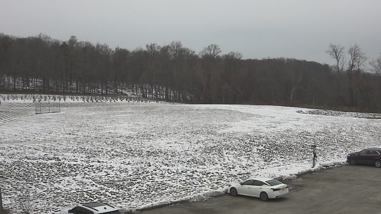Thumbnail for current weather camera view from Marvelwood School in Kent, Connecticut