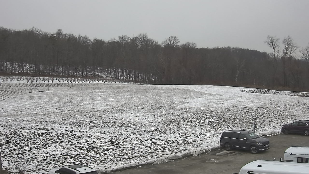 Thumbnail for current weather camera view from Marvelwood School in Kent, Connecticut