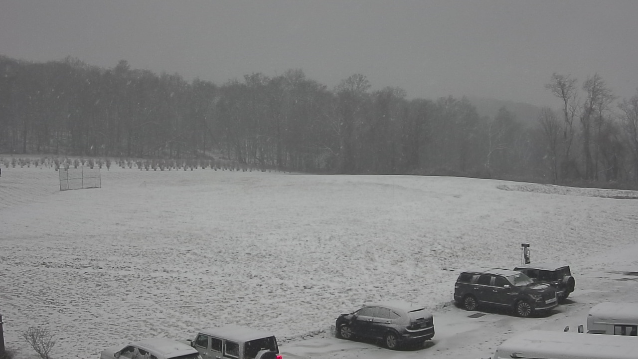 Thumbnail for current weather camera view from Marvelwood School in Kent, Connecticut