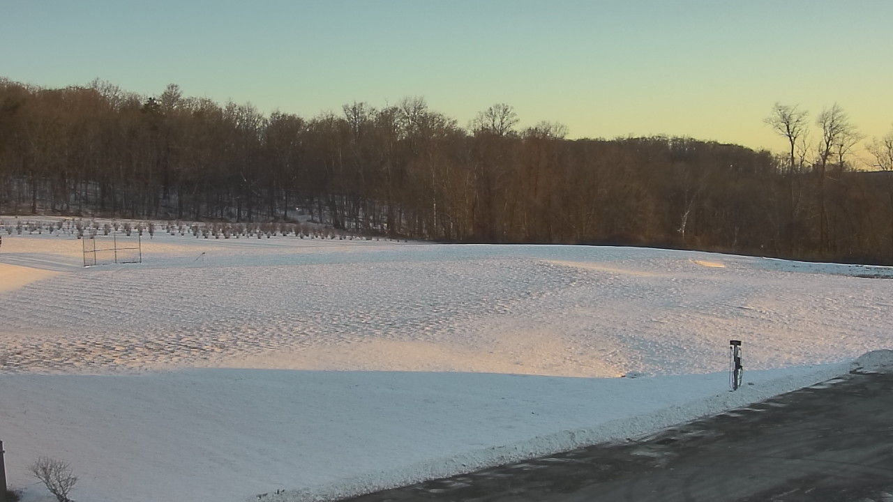 Thumbnail for current weather camera view from Marvelwood School in Kent, Connecticut