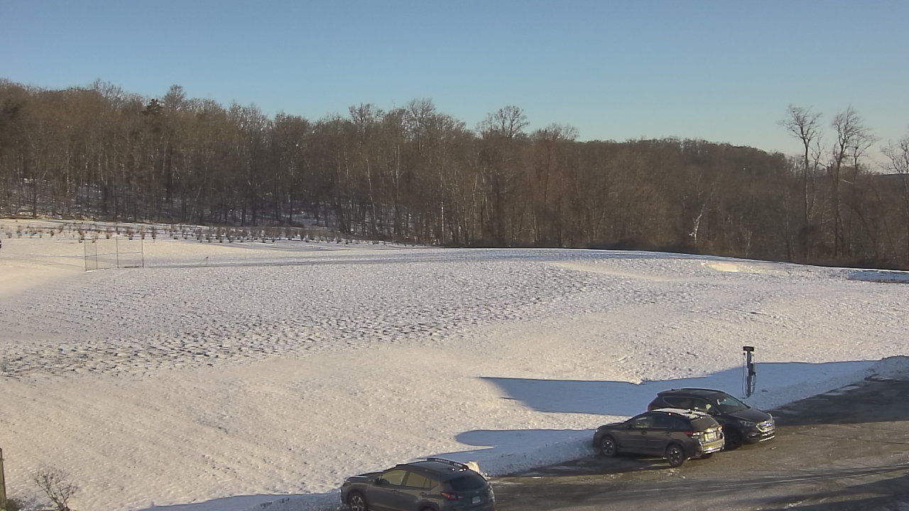 Thumbnail for current weather camera view from Marvelwood School in Kent, Connecticut