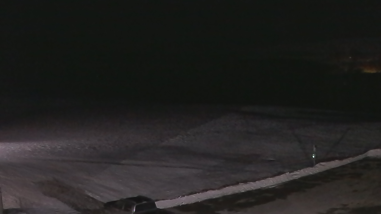 Thumbnail for current weather camera view from Marvelwood School in Kent, Connecticut