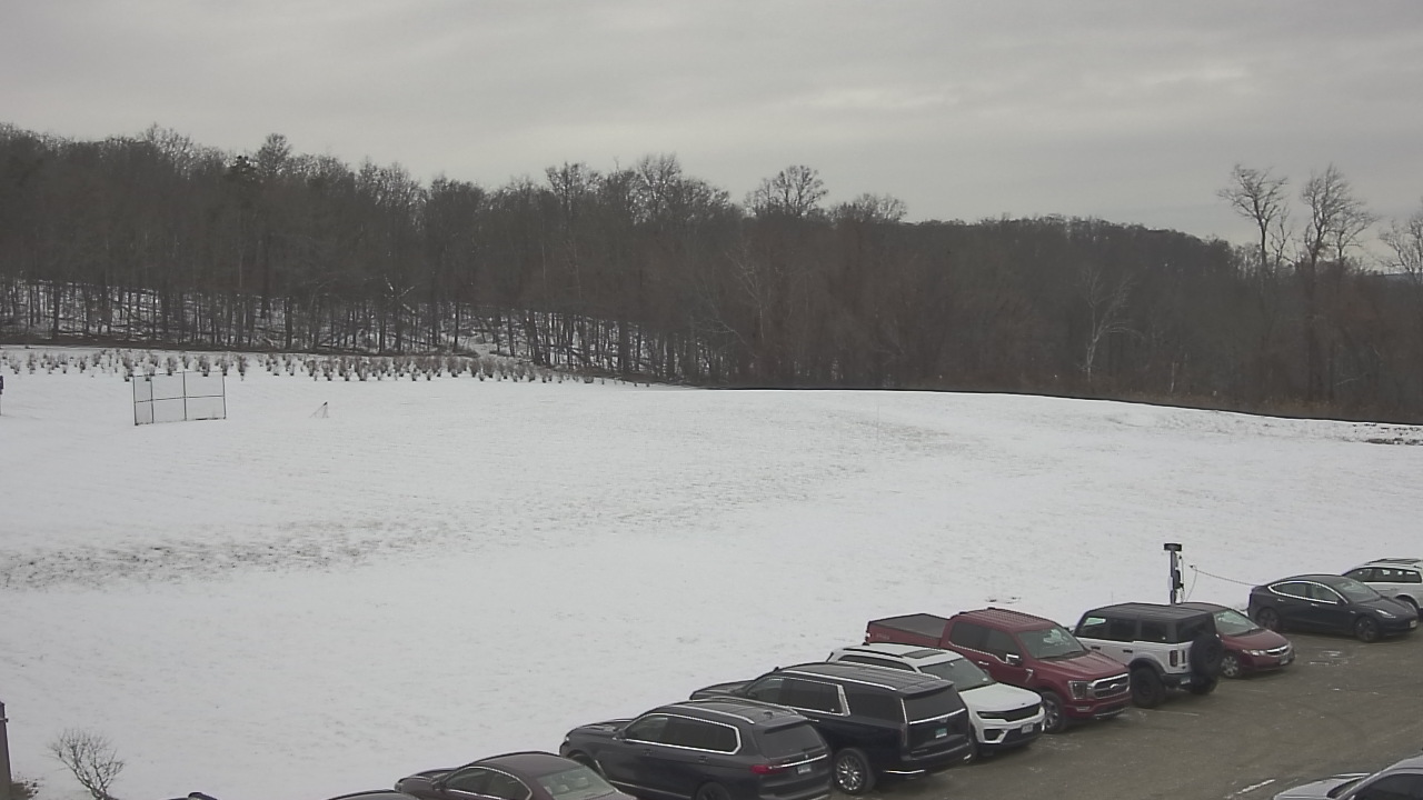 Thumbnail for current weather camera view from Marvelwood School in Kent, Connecticut