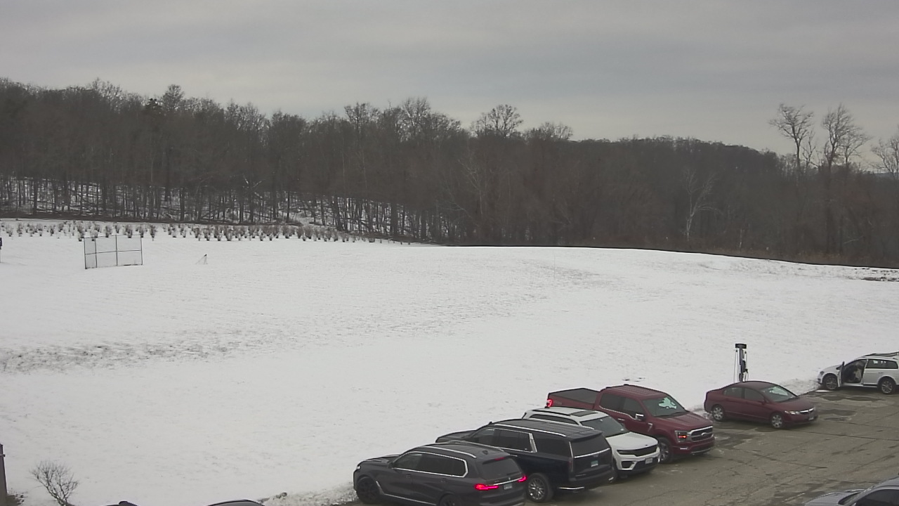 Thumbnail for current weather camera view from Marvelwood School in Kent, Connecticut