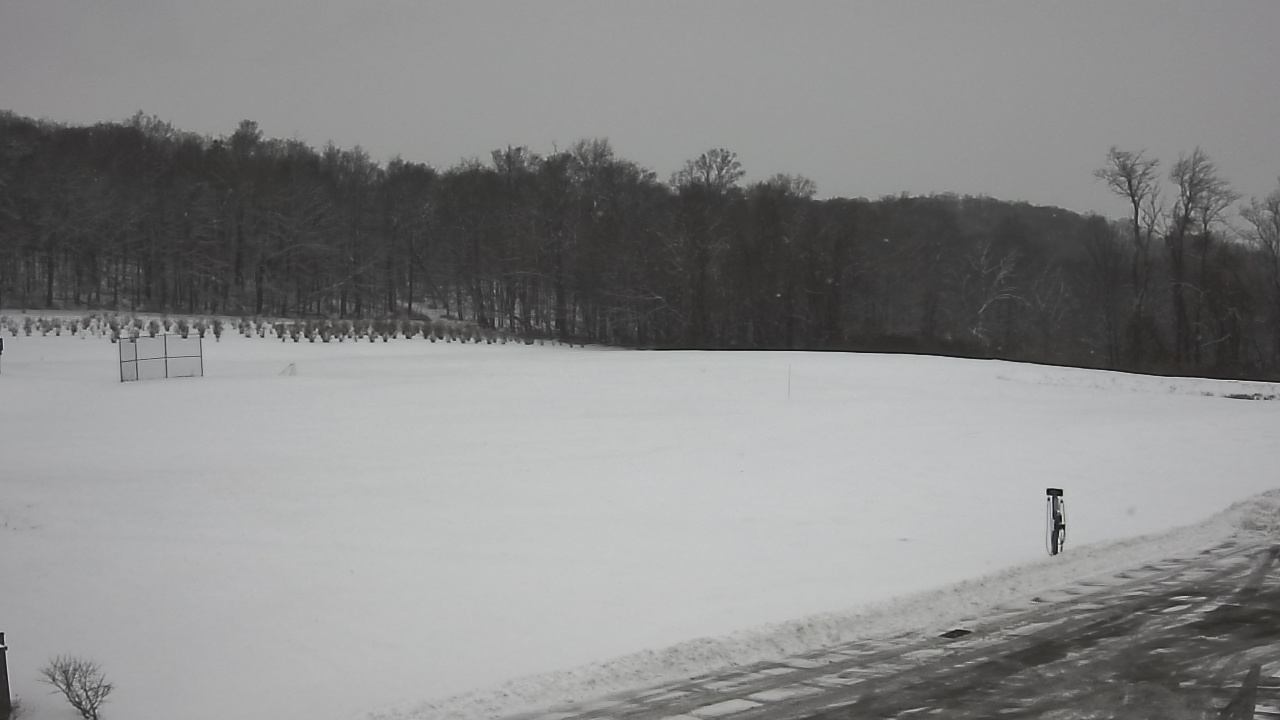 Thumbnail for current weather camera view from Marvelwood School in Kent, Connecticut