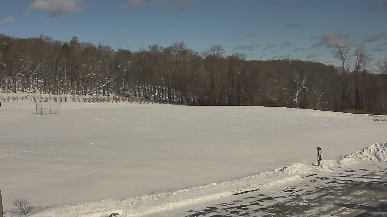 Thumbnail for current weather camera view from Marvelwood School in Kent, Connecticut