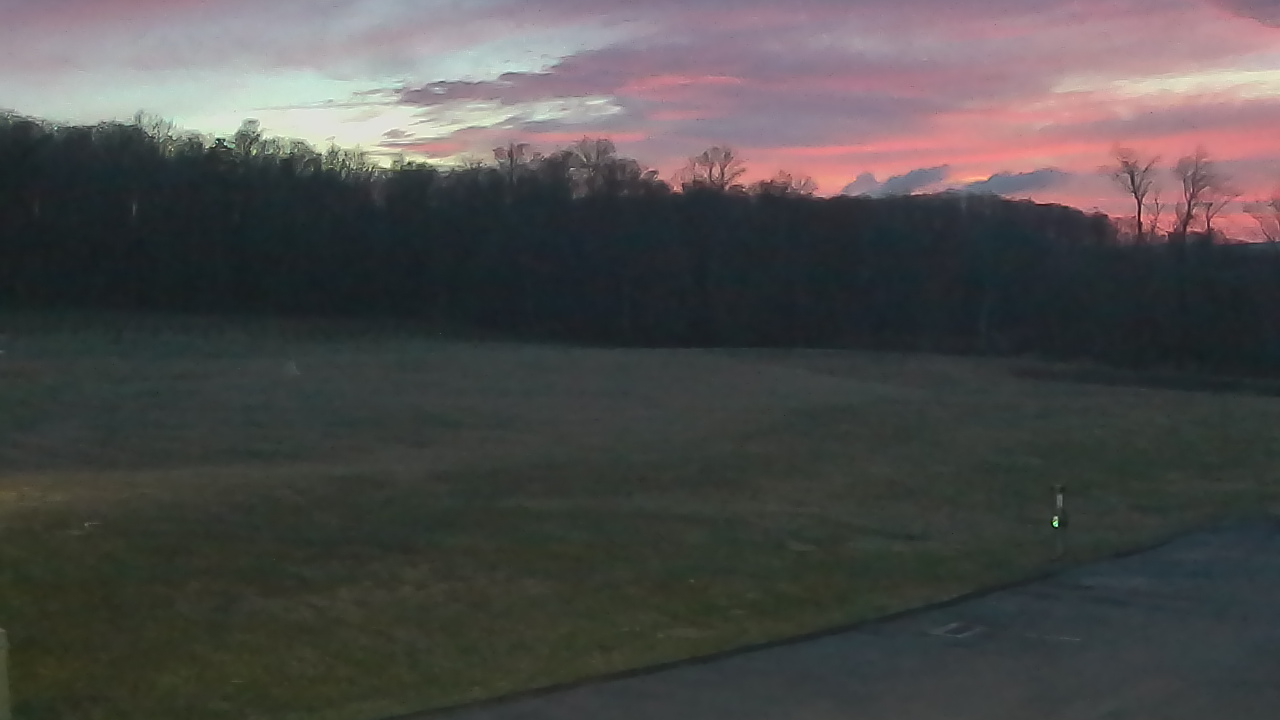 Thumbnail for current weather camera view from Marvelwood School in Kent, Connecticut