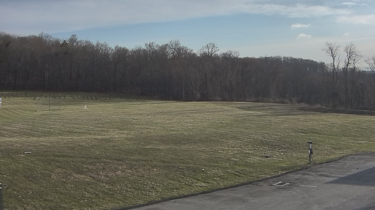 Thumbnail for current weather camera view from Marvelwood School in Kent, Connecticut