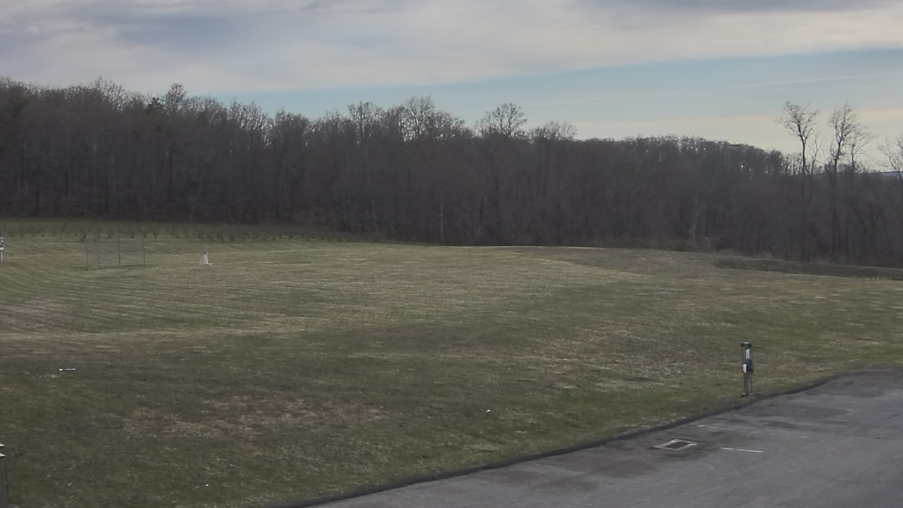 Thumbnail for current weather camera view from Marvelwood School in Kent, Connecticut