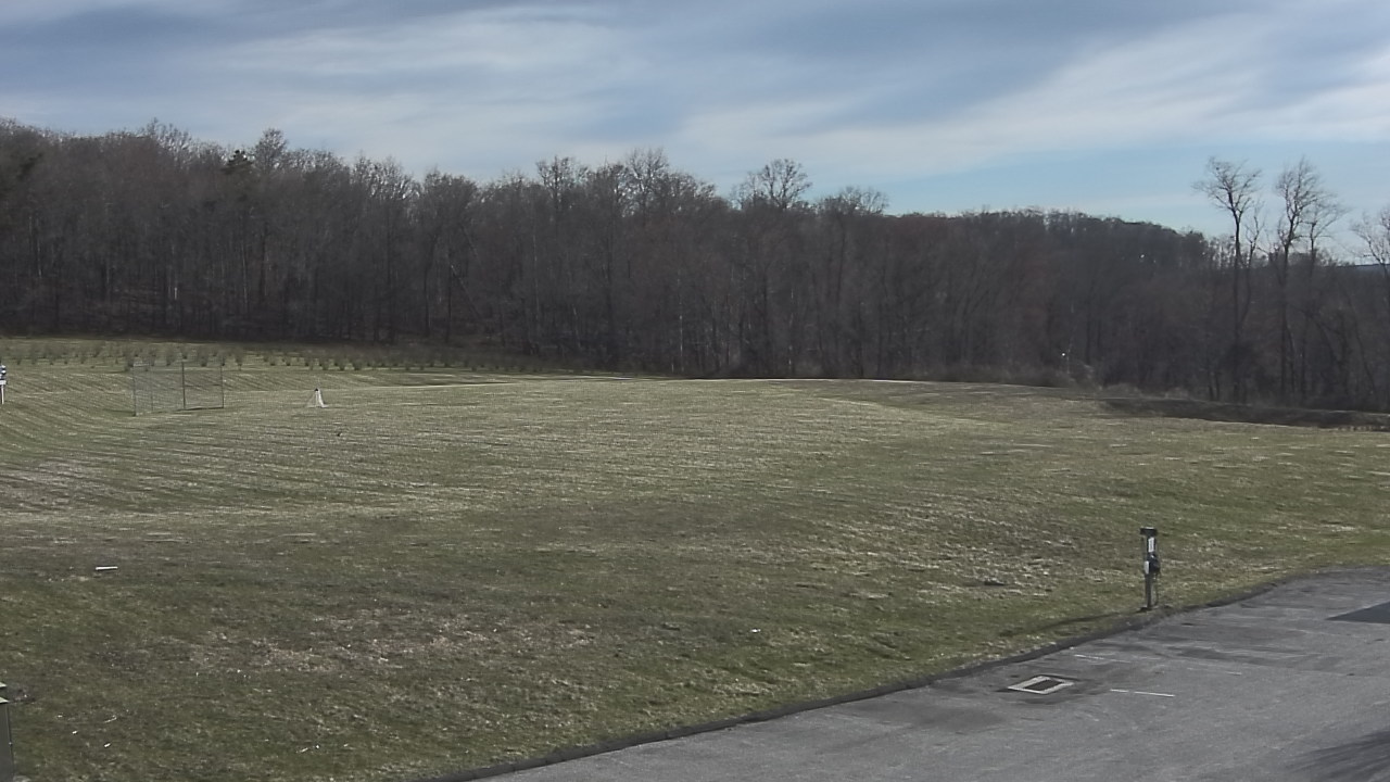 Thumbnail for current weather camera view from Marvelwood School in Kent, Connecticut