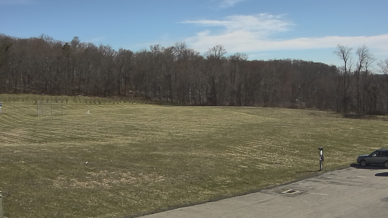 Thumbnail for current weather camera view from Marvelwood School in Kent, Connecticut