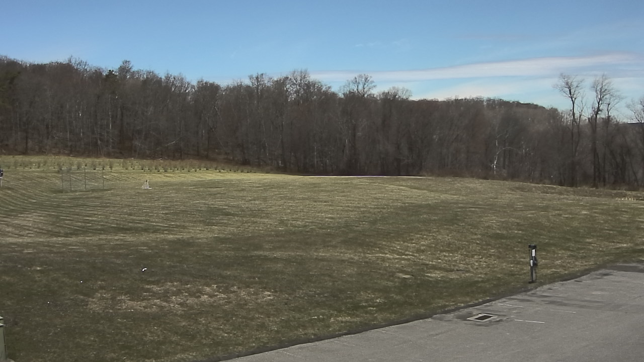 Thumbnail for current weather camera view from Marvelwood School in Kent, Connecticut