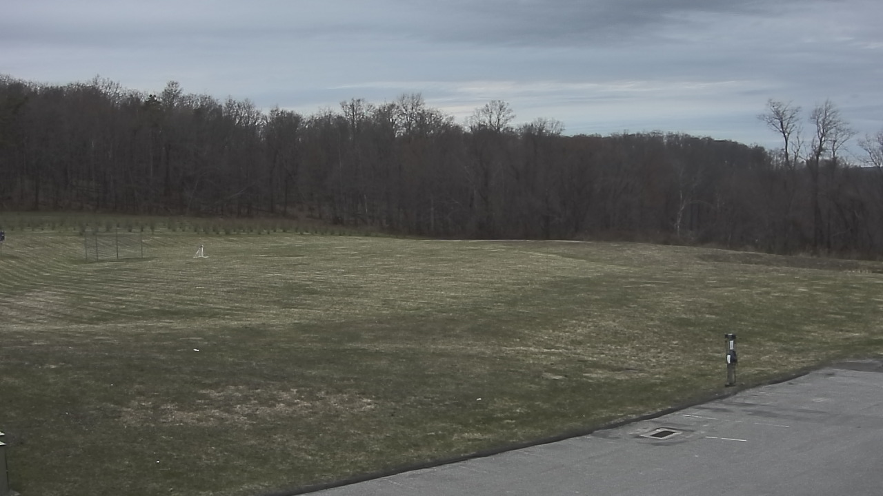 Thumbnail for current weather camera view from Marvelwood School in Kent, Connecticut