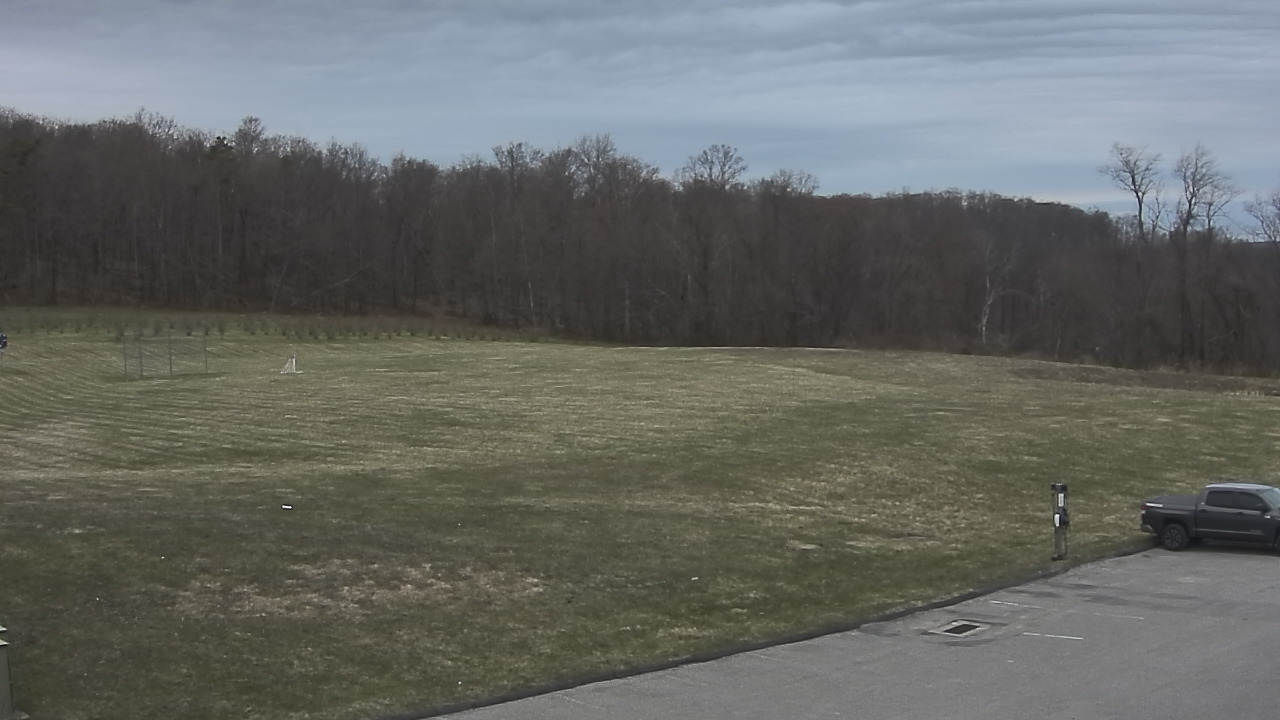 Thumbnail for current weather camera view from Marvelwood School in Kent, Connecticut