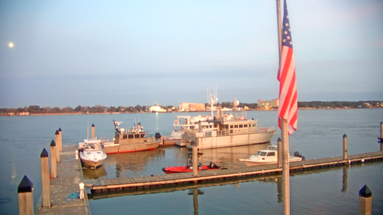 Thumbnail for current weather camera view from Morning Star Marina in Jacksonville, Florida