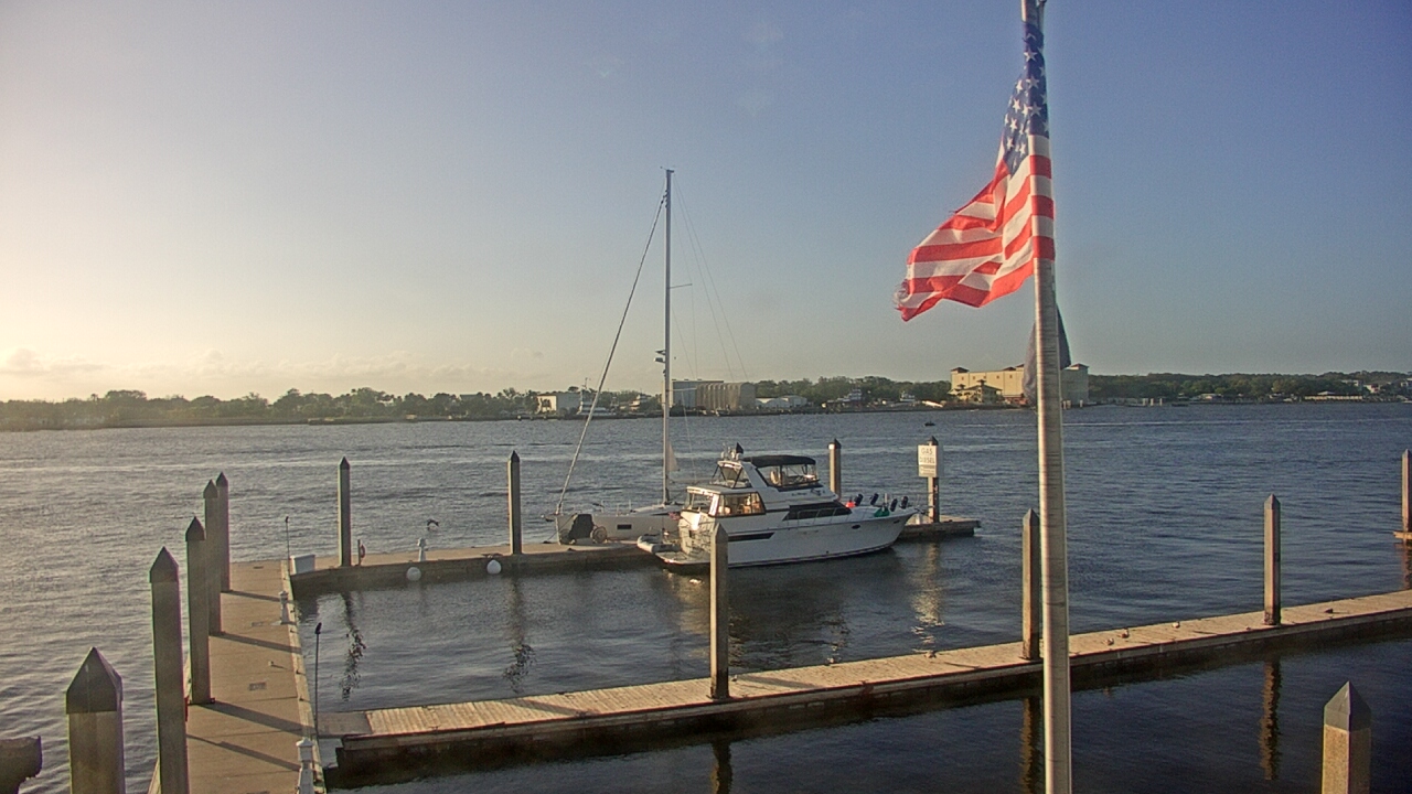 Thumbnail for current weather camera view from Morning Star Marina in Jacksonville, Florida