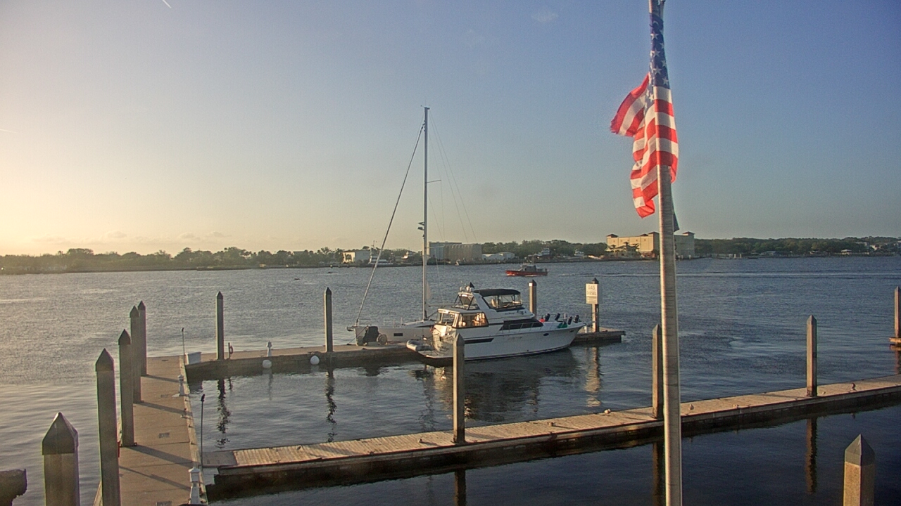 Thumbnail for current weather camera view from Morning Star Marina in Jacksonville, Florida