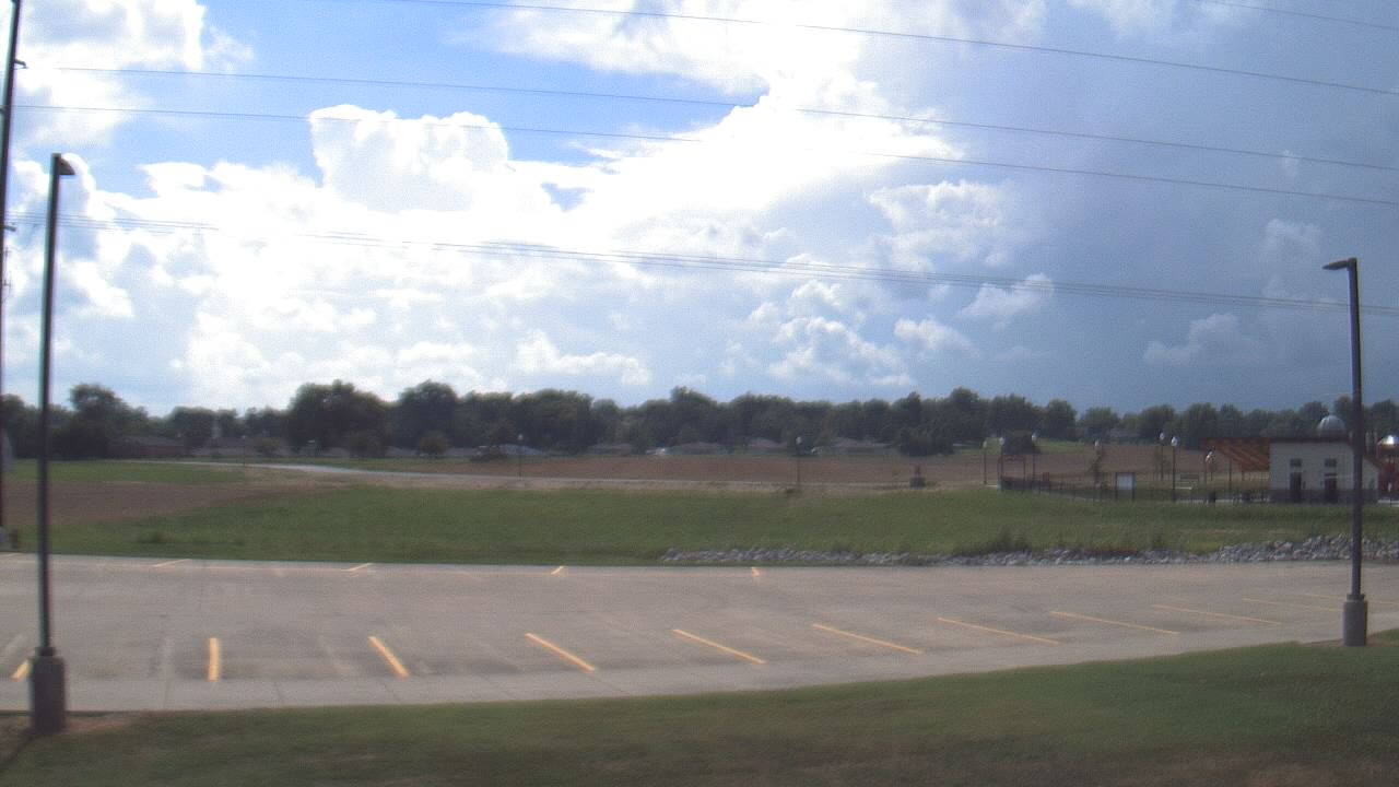 Thumbnail for current weather camera view from West ES in Mount Vernon, Indiana