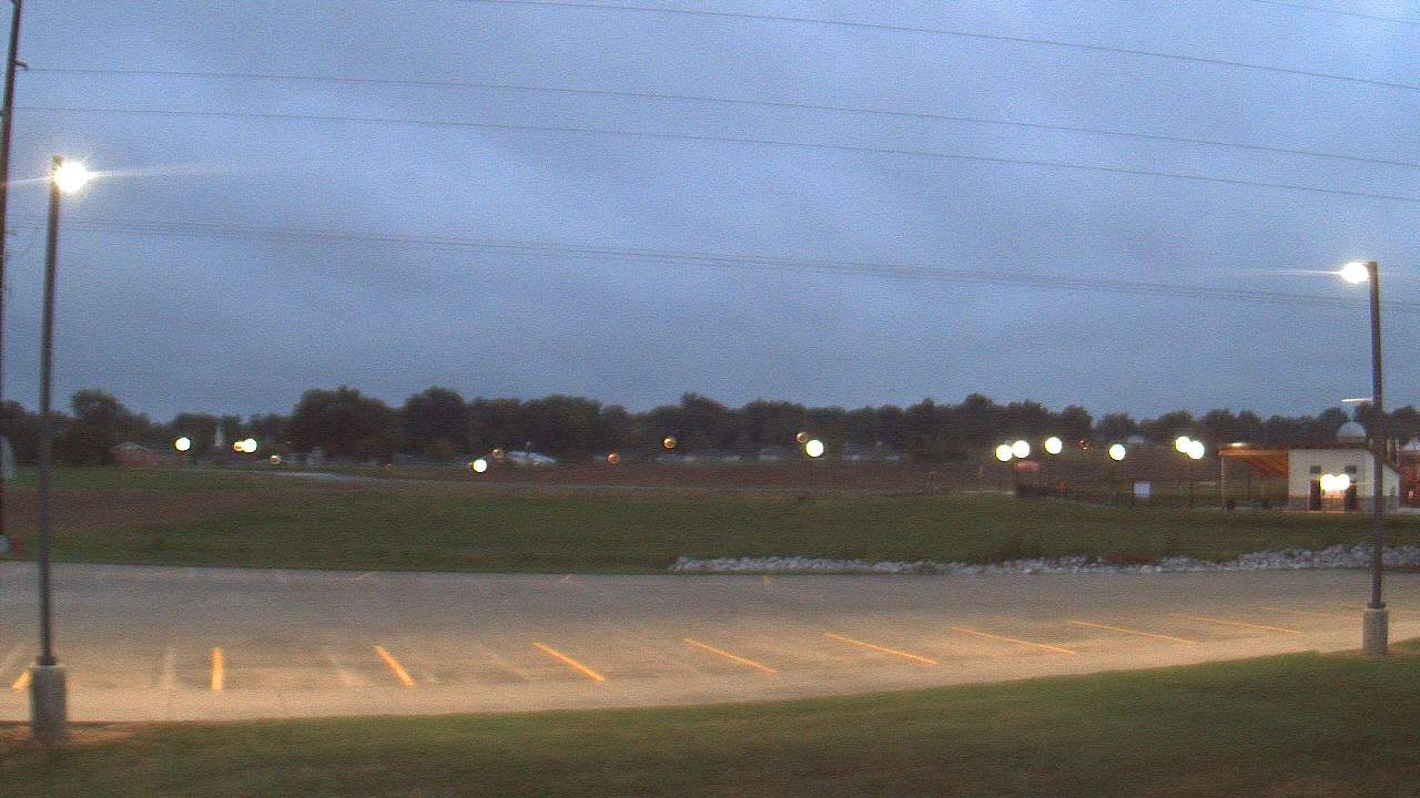Thumbnail for current weather camera view from West ES in Mount Vernon, Indiana